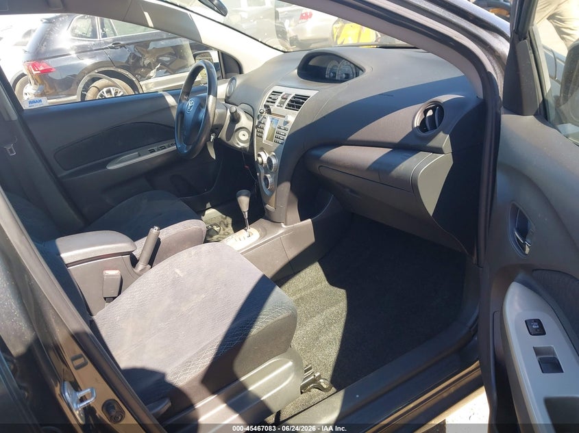 2008 Toyota Yaris VIN JTDBT923581293010 IAAI salvage auction — REAR END, Salvage (California), sold $1,950 on 2026-07-13 (photo 5)