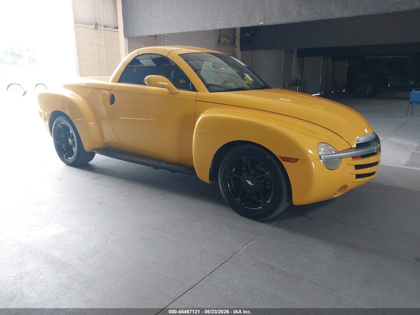 2004 Chevrolet Ssr VIN 1GCES14P24B110345 — IAAI salvage auction photo