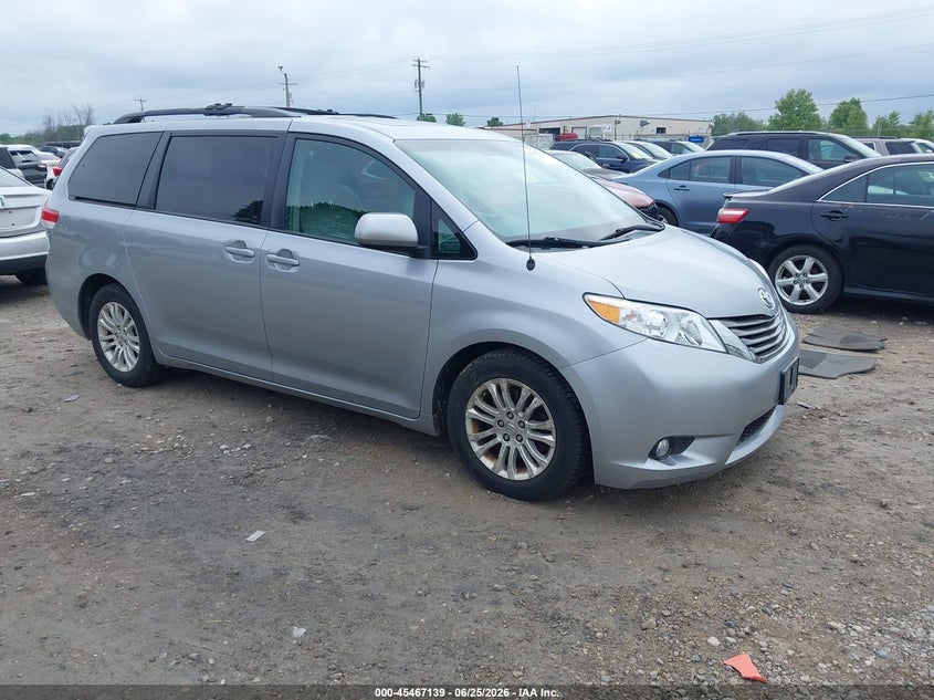 2012 Toyota Sienna VIN 5TDYK3DC6CS268295 IAAI salvage auction — REAR END, Clear (Wisconsin), sold $5,900 on 2026-07-16 (photo 1)