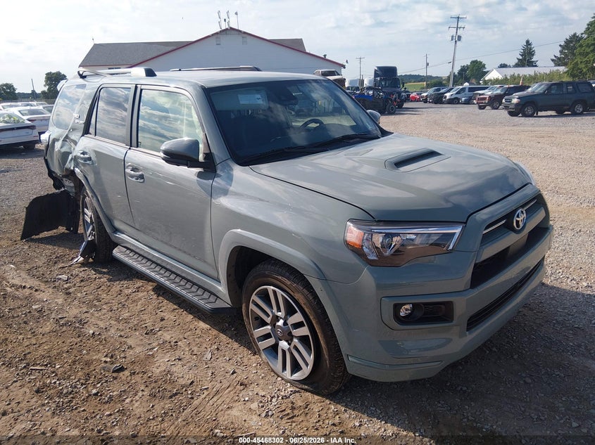 2022 Toyota 4runner VIN JTESU5JR0N5989995 IAAI salvage auction — REAR END, Salvage Title, sold $13,600 on 2026-07-24 (photo 1)