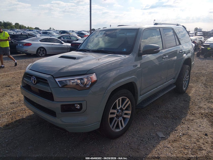 2022 Toyota 4runner VIN JTESU5JR0N5989995 IAAI salvage auction — REAR END, Salvage Title, sold $13,600 on 2026-07-24 (photo 2)