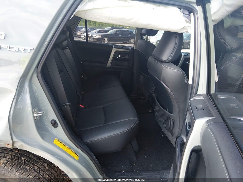 2022 Toyota 4runner VIN JTESU5JR0N5989995 IAAI salvage auction — REAR END, Salvage Title, sold $13,600 on 2026-07-24 (photo 8)