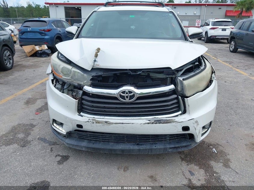 2015 Toyota Highlander VIN 5TDDKRFH6FS218043 IAAI salvage auction — FRONT END, Rebuildable (Florida), sold $8,650 on 2026-07-13 (photo 6)