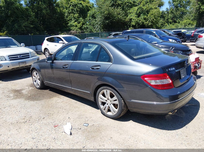 2010 Mercedes-benz C-klasse VIN WDDGF8BB5AR091425 IAAI salvage auction — NORMAL WEAR, Clear (Virginia), sold $500 on 2026-07-23 (photo 3)