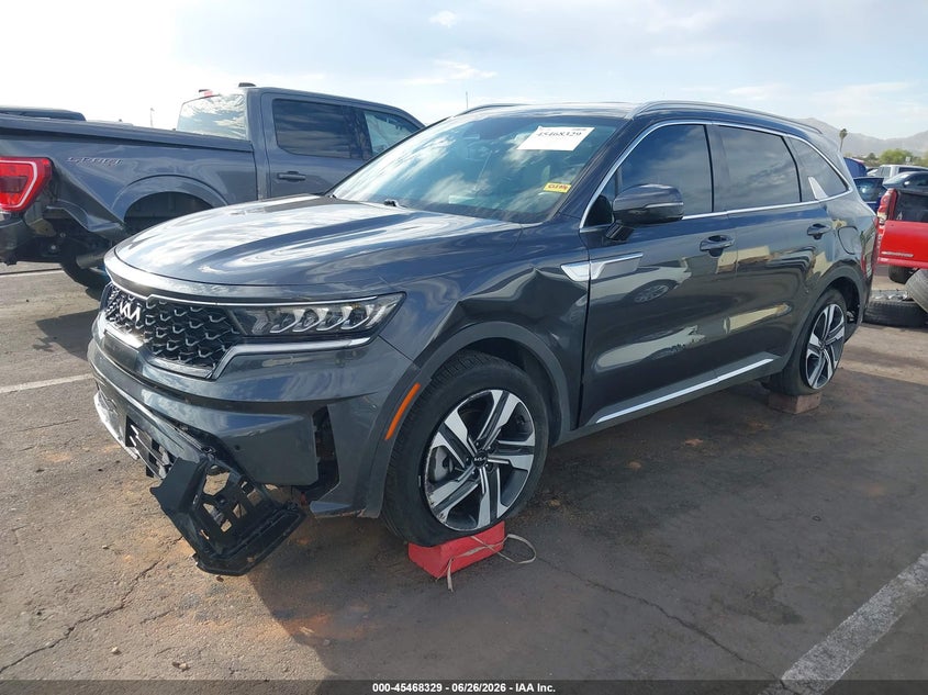 2023 Kia Sorento VIN KNDRHDLG6P5172658 IAAI salvage auction — FRONT & REAR, Salvage Title, sold $9,300 on 2026-08-02 (photo 2)