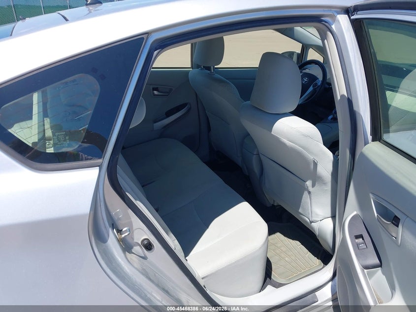 2013 Toyota Prius VIN JTDKN3DU7D0349428 IAAI salvage auction — NORMAL WEAR, Regular Certificate (Iowa), sold $775 on 2026-07-07 (photo 8)