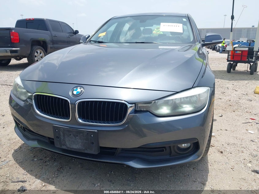 2017 BMW VIN WBA8E1G53HNU14073 IAAI salvage auction — WATER/FLOOD, Salvage (Texas), sold $2,050 on 2026-07-30 (photo 6)