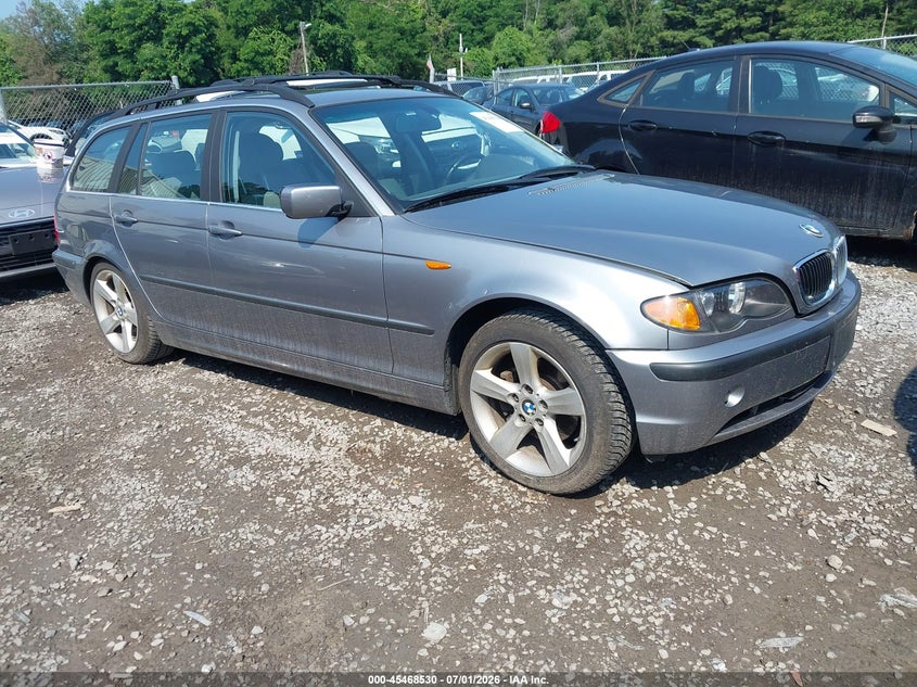 2004 BMW 3 series VIN WBAEN33494PC13520 IAAI salvage auction — NORMAL WEAR, Clear (New York), sold $725 on 2026-07-21 (photo 1)