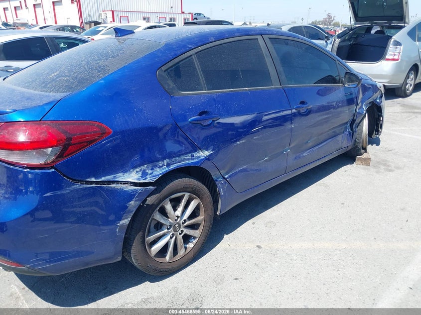 2017 Kia Forte VIN 3KPFL4A72HE056383 IAAI salvage auction — RIGHT SIDE, Salvage (California), sold $2,000 on 2026-07-09 (photo 6)