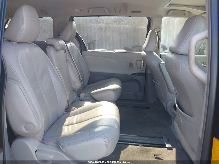 2011 Toyota Sienna VIN 5TDYK3DC4BS065498 IAAI salvage auction — RIGHT FRONT, Salvage (California), sold $1,550 on 2026-07-22 (photo 8)
