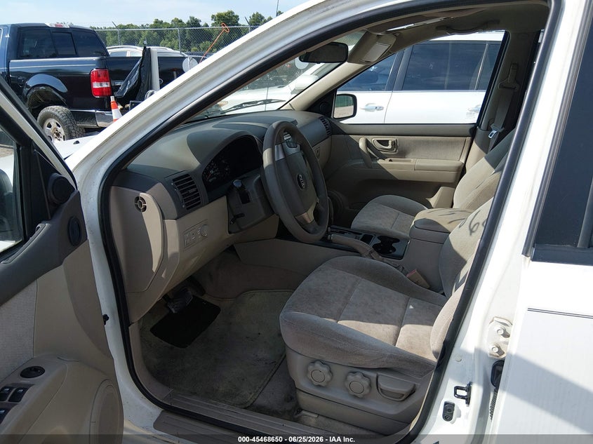 2006 Kia Sorento VIN KNDJC733865655433 IAAI salvage auction — NORMAL WEAR, Original (Kentucky), sold $600 on 2026-07-13 (photo 5)