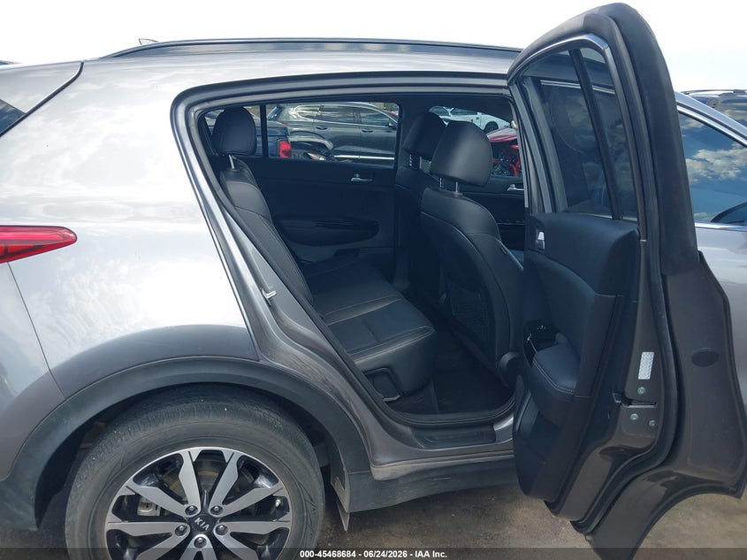 2019 Kia Sportage VIN KNDPNCAC1K7559402 IAAI salvage auction — LEFT FRONT, Salvage (Arizona), sold $4,300 on 2026-07-14 (photo 8)