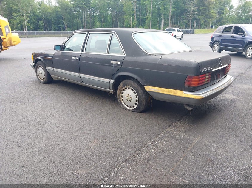 1986 Mercedes-benz 300 VIN WDBCB25D2GA245321 IAAI salvage auction — BIOHAZARD/CHEMICAL, Clear (New York), sold $400 on 2026-07-09 (photo 3)