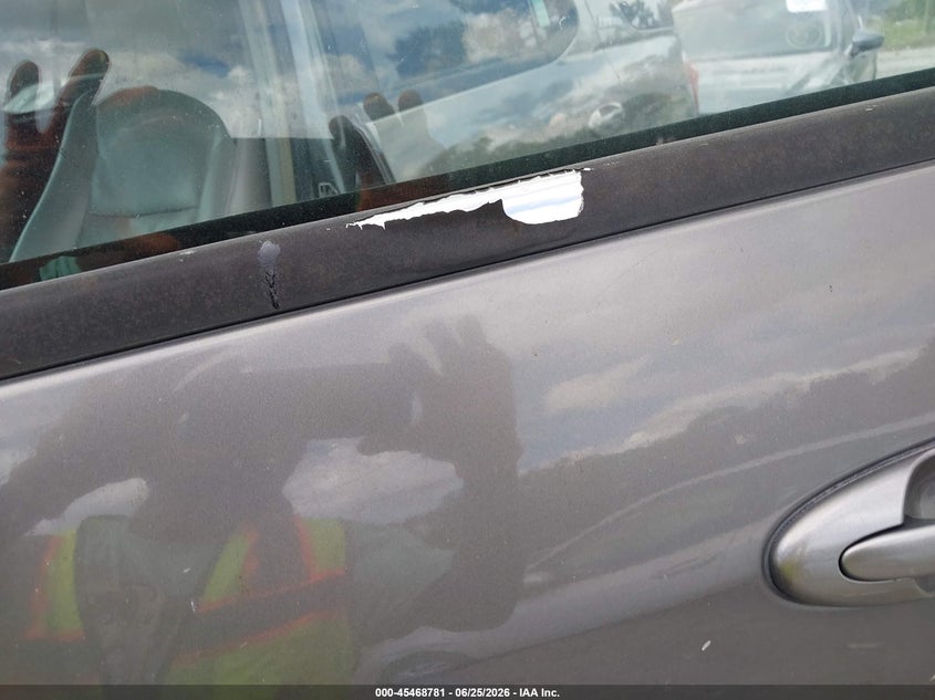 2007 Toyota Sequoia VIN 5TDBT48AX7S287066 IAAI salvage auction — NORMAL WEAR, Clear (South Carolina), sold $925 on 2026-07-07 (photo 6)