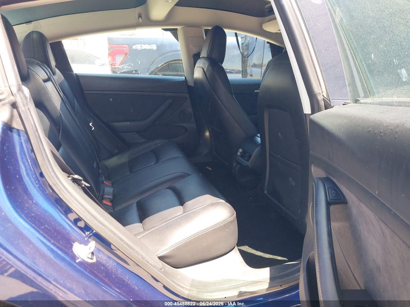 2021 Tesla Model 3 VIN 5YJ3E1EAXMF092960 IAAI salvage auction — FRONT END, Salvage Title, sold $6,200 on 2026-07-30 (photo 8)
