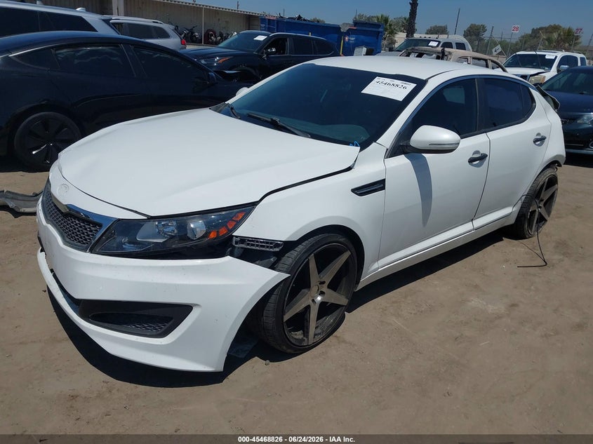2011 Kia Optima VIN KNAGM4A72B5164827 IAAI salvage auction — REAR END, Salvage (California), sold $400 on 2026-07-29 (photo 2)