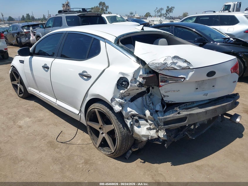 2011 Kia Optima VIN KNAGM4A72B5164827 IAAI salvage auction — REAR END, Salvage (California), sold $400 on 2026-07-29 (photo 3)