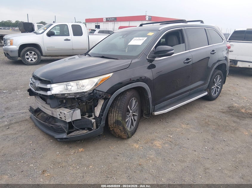 2019 Toyota Highlander VIN 5TDKZRFH2KS570856 IAAI salvage auction — RIGHT FRONT, Wait Title, sold $7,200 on 2026-08-08 (photo 2)