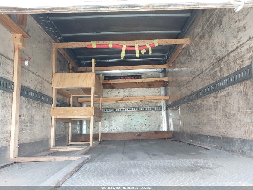 2005 Isuzu Dsl reg VIN JALE5B16457900516 IAAI salvage auction — RIGHT SIDE, Clear (Florida), sold $25 on 2026-07-23 (photo 6)