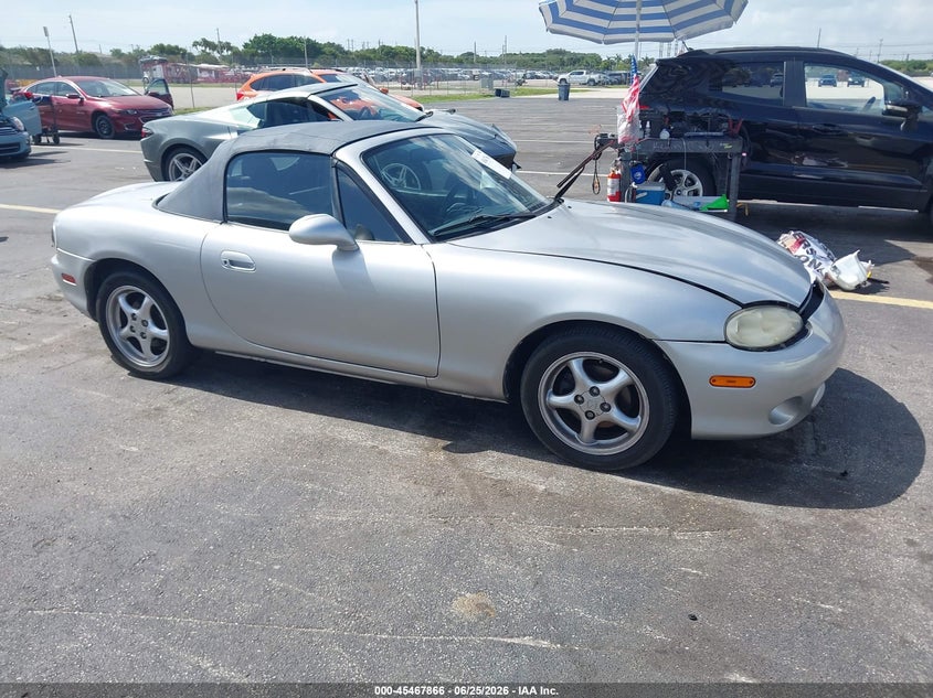 2001 Mazda Mx-5 VIN JM1NB353710215915 IAAI salvage auction — LEFT FRONT, Rebuildable (Florida), sold $625 on 2026-10-04 (photo 1)
