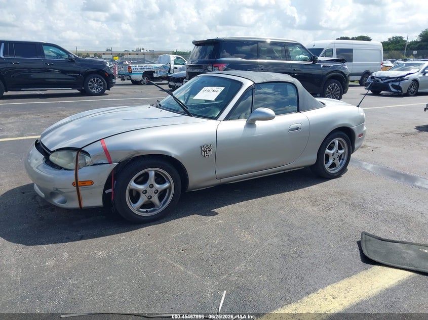 2001 Mazda Mx-5 VIN JM1NB353710215915 IAAI salvage auction — LEFT FRONT, Rebuildable (Florida), sold $625 on 2026-10-04 (photo 2)