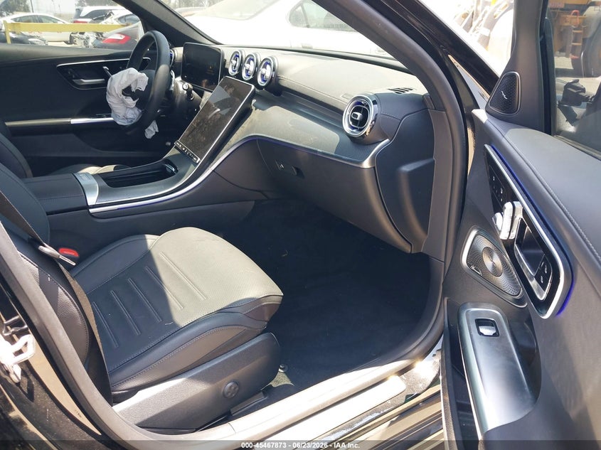 2024 Mercedes-benz VIN W1KAF4GB3RR209698 IAAI salvage auction — RIGHT FRONT, Salvage Title, sold $17,700 on 2026-07-29 (photo 5)