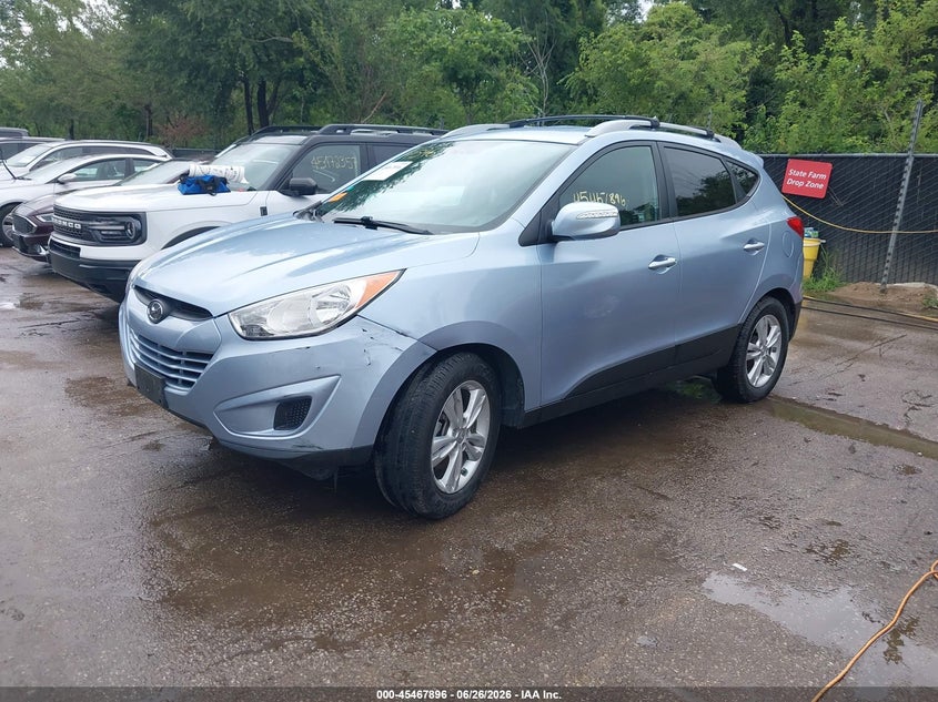 2012 Hyundai Tucson VIN KM8JU3AC6CU337087 IAAI salvage auction — FRONT END, Salvage (Missouri), sold $2,400 on 2026-07-22 (photo 2)