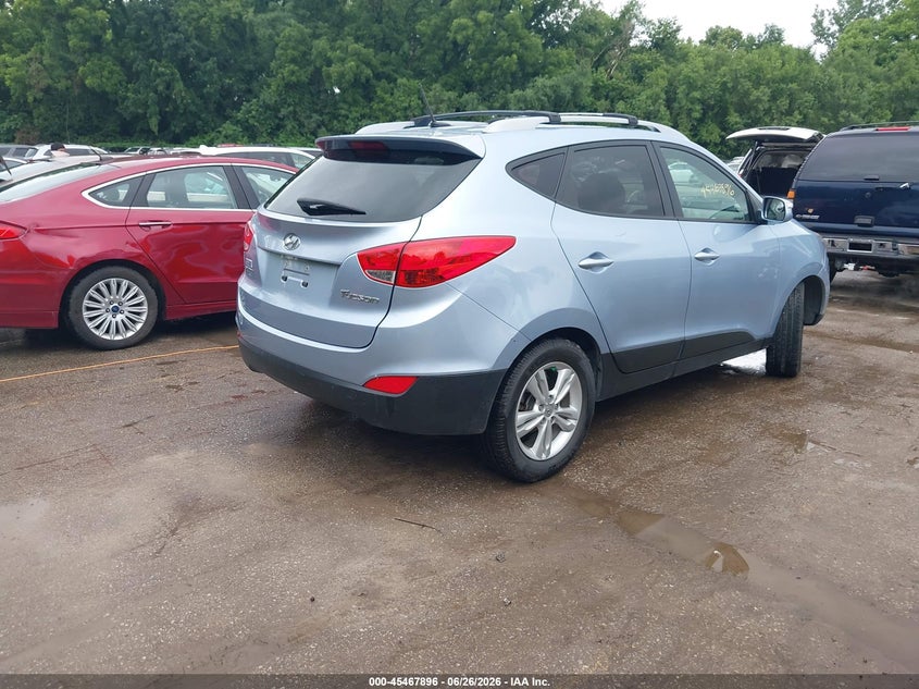 2012 Hyundai Tucson VIN KM8JU3AC6CU337087 IAAI salvage auction — FRONT END, Salvage (Missouri), sold $2,400 on 2026-07-22 (photo 4)