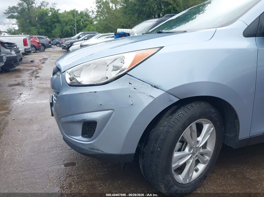 2012 Hyundai Tucson VIN KM8JU3AC6CU337087 IAAI salvage auction — FRONT END, Salvage (Missouri), sold $2,400 on 2026-07-22 (photo 6)