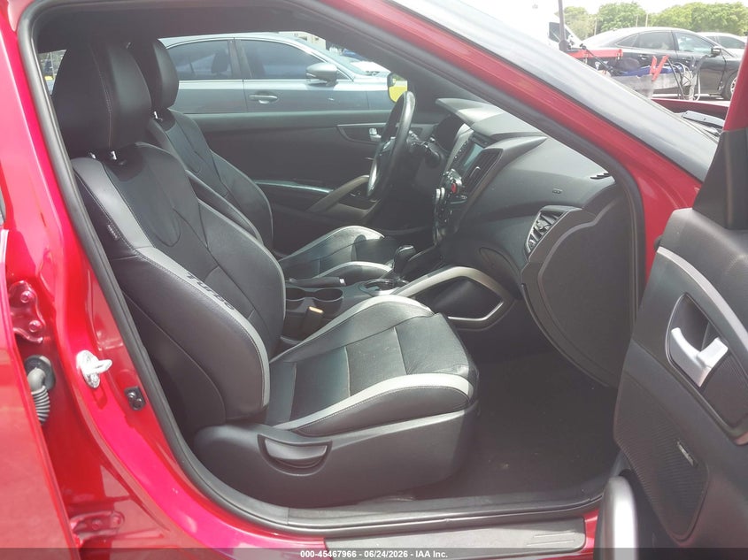 2016 Hyundai Veloster VIN KMHTC6AE2GU273084 IAAI salvage auction — FRONT END, Salvage Title, sold $1,275 on 2026-07-16 (photo 5)