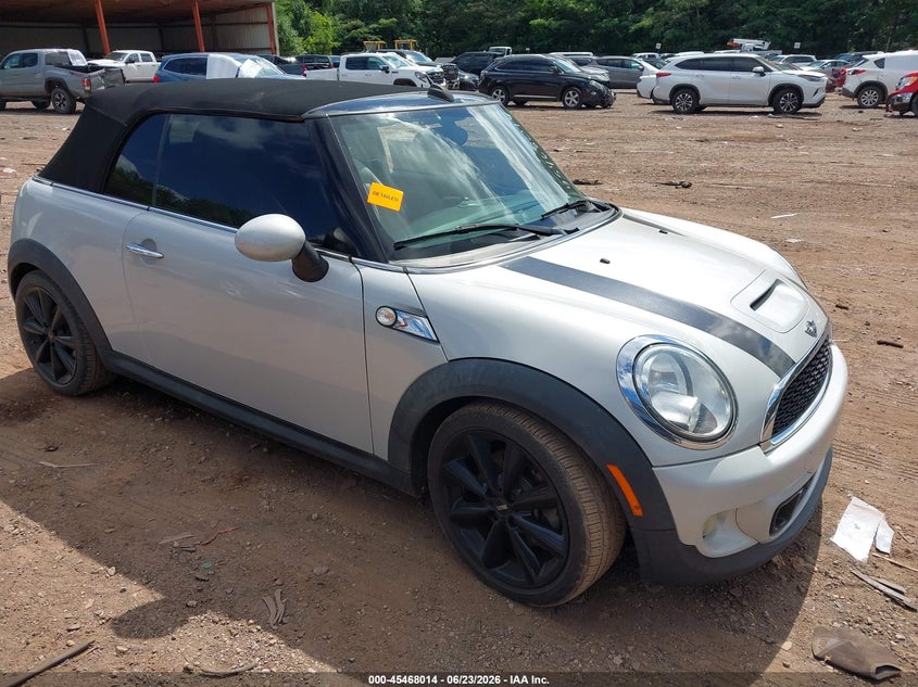 2014 Mini Convertible VIN WMWZP3C59ET298093 IAAI salvage auction — LEFT FRONT, Salvage Title, sold $750 on 2026-08-05 (photo 1)