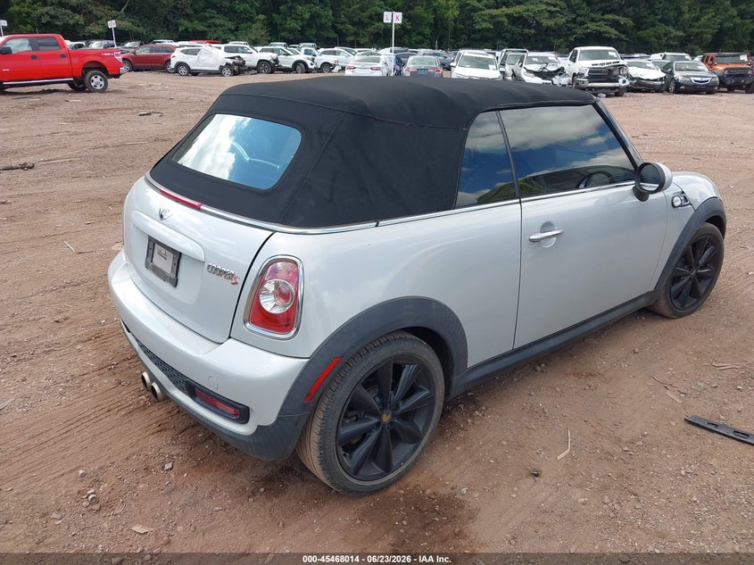 2014 Mini Convertible VIN WMWZP3C59ET298093 IAAI salvage auction — LEFT FRONT, Salvage Title, sold $750 on 2026-08-05 (photo 4)