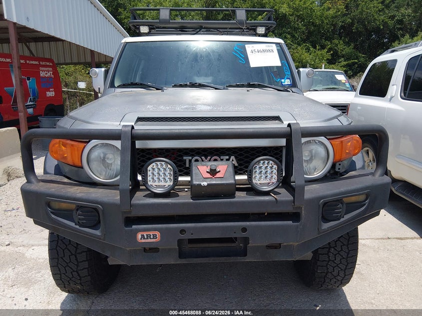 2009 Toyota Fj cruiser VIN JTEBU11F69K057371 IAAI salvage auction — NORMAL WEAR, Original (Texas), sold $7,775 on 2026-07-13 (photo 6)