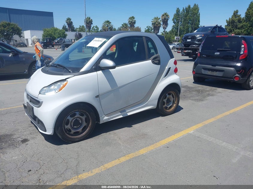 2015 Smart Fortwo VIN WMEEJ3BA9FK810431 IAAI salvage auction — FRONT END, Salvage Title, sold $1,225 on 2026-08-03 (photo 2)