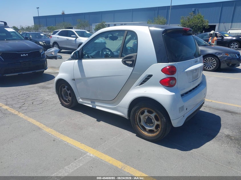 2015 Smart Fortwo VIN WMEEJ3BA9FK810431 IAAI salvage auction — FRONT END, Salvage Title, sold $1,225 on 2026-08-03 (photo 3)