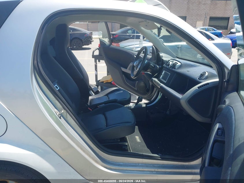 2015 Smart Fortwo VIN WMEEJ3BA9FK810431 IAAI salvage auction — FRONT END, Salvage Title, sold $1,225 on 2026-08-03 (photo 5)