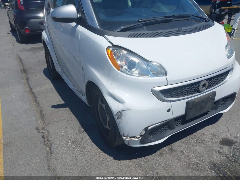 2015 Smart Fortwo VIN WMEEJ3BA9FK810431 IAAI salvage auction — FRONT END, Salvage Title, sold $1,225 on 2026-08-03 (photo 6)