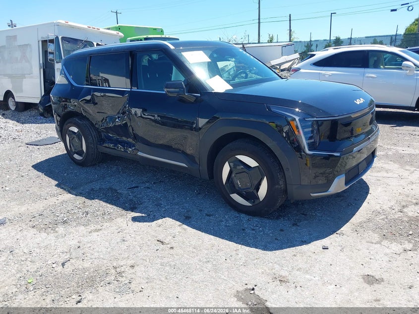 2026 Kia Ev9 VIN 5XYAFFS54TG020619 — IAAI salvage auction photo