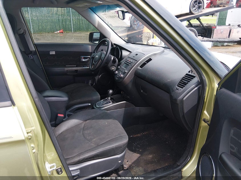 2012 Kia Soul VIN KNDJT2A60C7468610 IAAI salvage auction — NORMAL WEAR, Clear (Kansas), sold $325 on 2026-07-31 (photo 5)