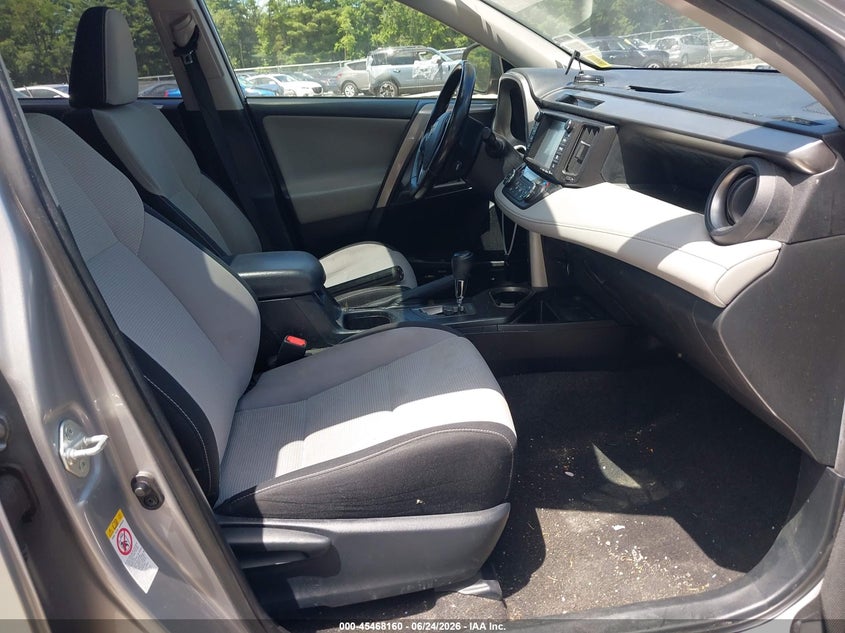 2018 Toyota Rav 4 VIN JTMRFREV9JD246957 IAAI salvage auction — REAR END, Mv-907A (New York), sold $6,300 on 2026-07-28 (photo 5)