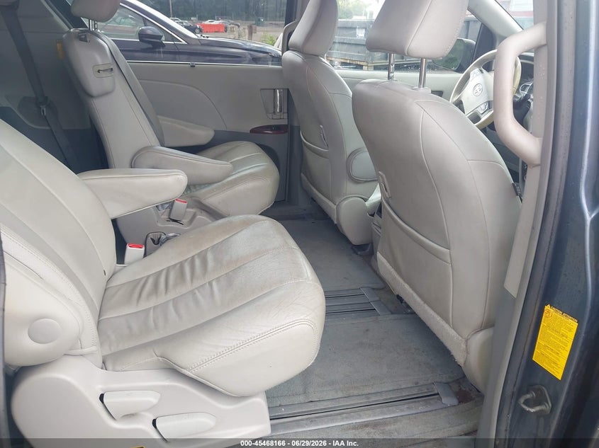 2014 Toyota Sienna VIN 5TDYK3DC4ES518233 IAAI salvage auction — FRONT END, Salvage - 75% Or Less (Maryland), sold $2,350 on 2026-07-18 (photo 8)