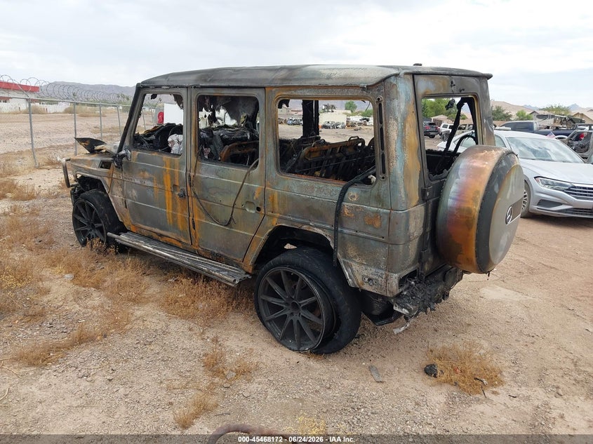2016 Mercedes-benz G-klasse VIN WDCYC3KF2GX256701 IAAI salvage auction — BURN, Salvage Title, sold $3,950 on 2026-08-11 (photo 3)
