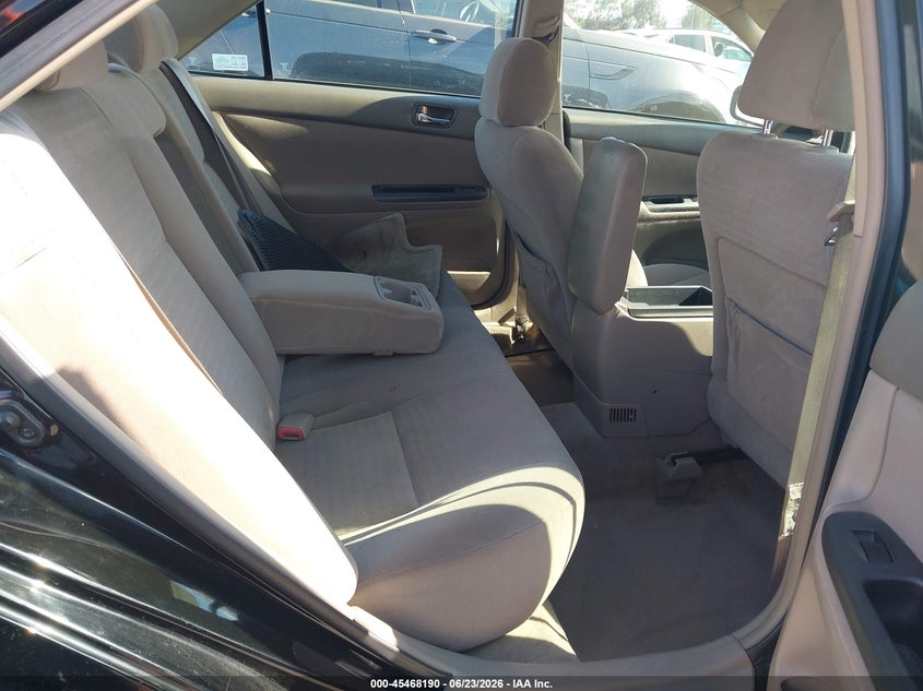 2005 Toyota Camry VIN 4T1BE32K05U409895 IAAI salvage auction — NORMAL WEAR, Clear - Dealer Only (California), sold $400 on 2026-07-09 (photo 8)