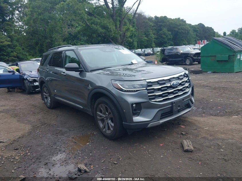 2025 Ford Explorer VIN 1FMUK8DH9SGC69615 — IAAI salvage auction photo