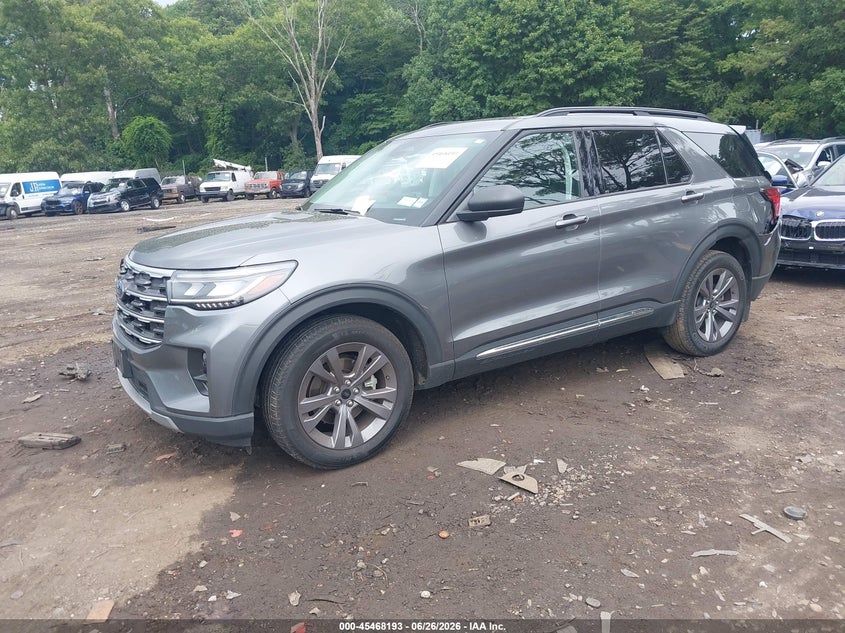 2025 Ford Explorer VIN 1FMUK8DH9SGC69615 IAAI salvage auction — REAR END, Mv-907A (New York), sold $8,100 on 2026-07-28 (photo 2)