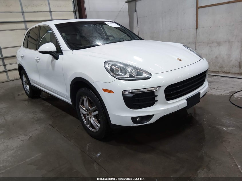 2016 Porsche Cayenne VIN WP1AA2A24GLA06579 — IAAI salvage auction photo