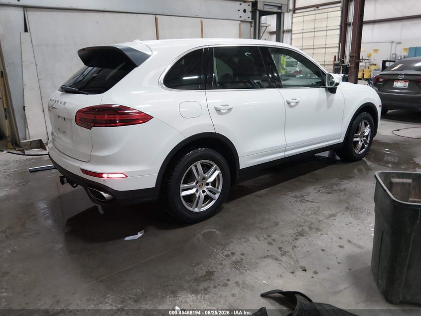 2016 Porsche Cayenne VIN WP1AA2A24GLA06579 IAAI salvage auction — SIDE, Wait Title, sold $10,400 on 2026-10-01 (photo 4)