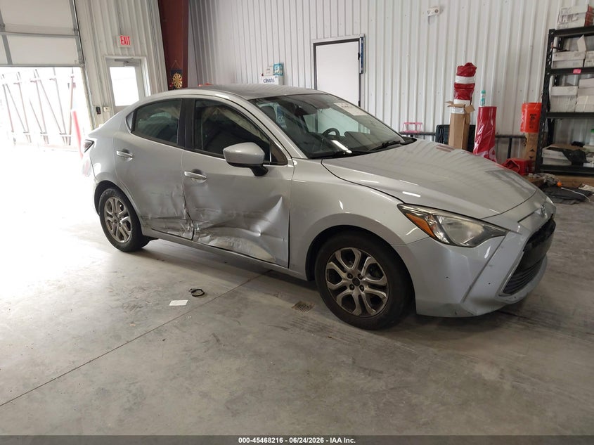 2018 Toyota Yaris VIN 3MYDLBYV9JY317949 IAAI salvage auction — SIDE, Salvage (Colorado), sold $2,500 on 2026-07-31 (photo 1)