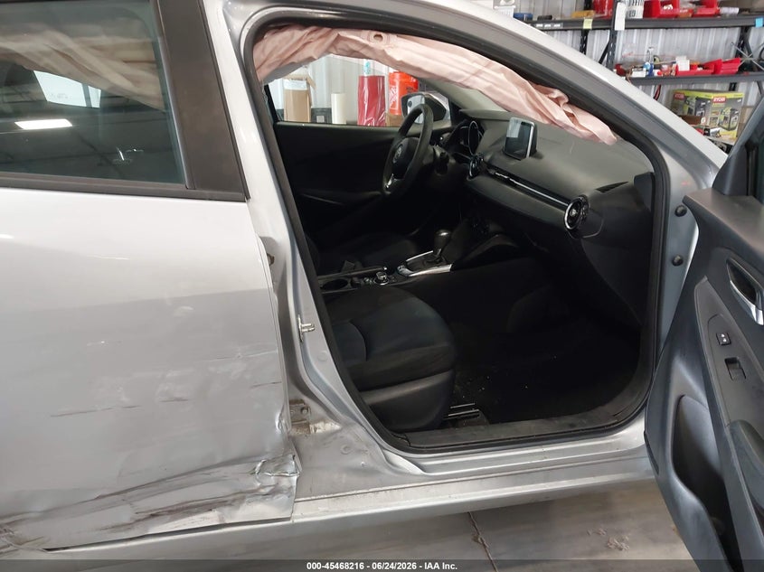 2018 Toyota Yaris VIN 3MYDLBYV9JY317949 IAAI salvage auction — SIDE, Salvage (Colorado), sold $2,500 on 2026-07-31 (photo 5)