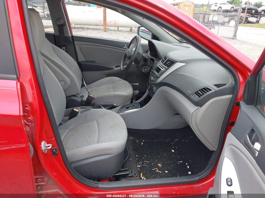 2015 Hyundai Accent VIN KMHCT4AE9FU915934 IAAI salvage auction — NORMAL WEAR, Clear (Pennsylvania), sold $275 on 2026-07-22 (photo 5)